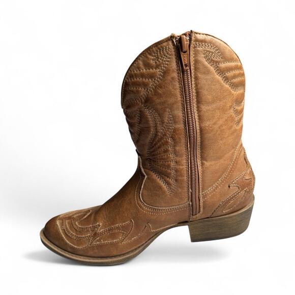 Coconut By Matisse Brown Cowboy Boots Size 9￼ - Picture 1 of 9
